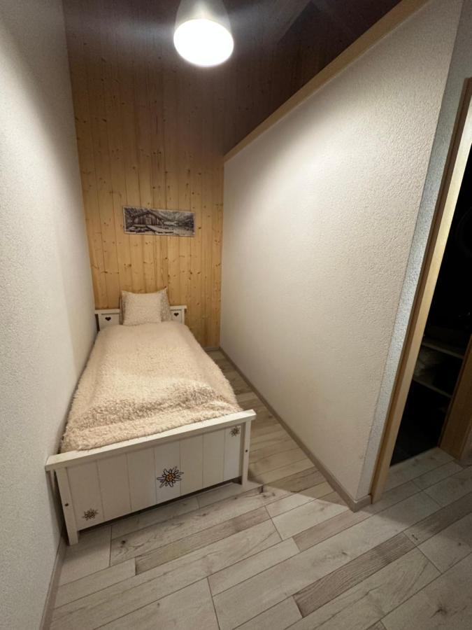 Saxon Chambres D'Hotes Les Louettes A Sapinhaut Canton Du Valais מראה חיצוני תמונה